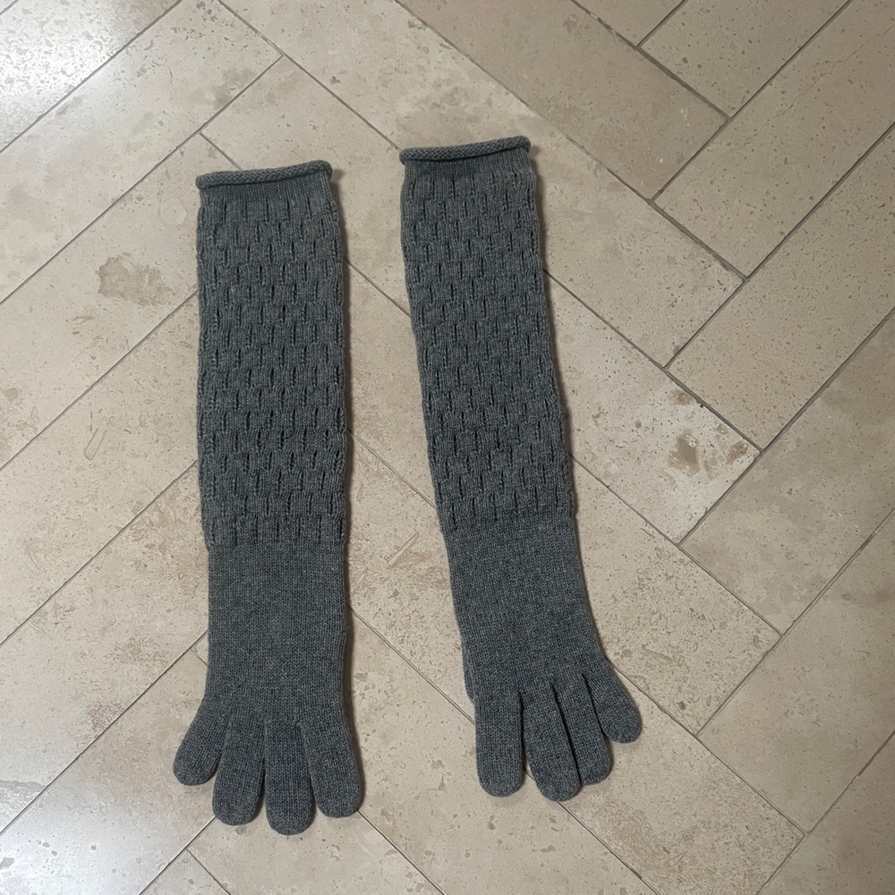 Loro Piana above elbow gloves